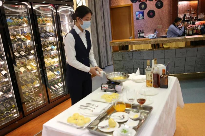 乘风破浪 勇往直前——记上海震旦职业学院酒店管理专业参加上海市"